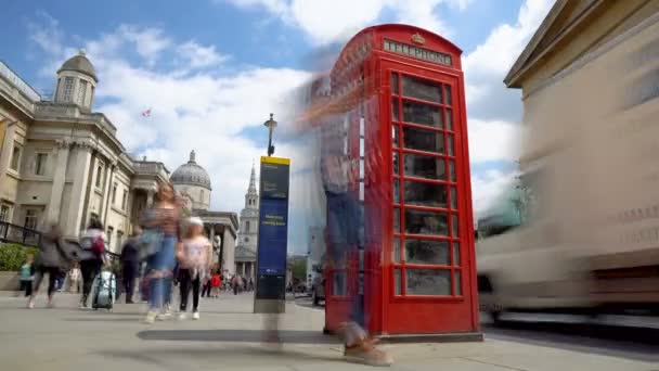 Kırmızı Telefon Booth Timelapse Londra Daki Trafalgar Meydanı Haziran 2019 — Stok video