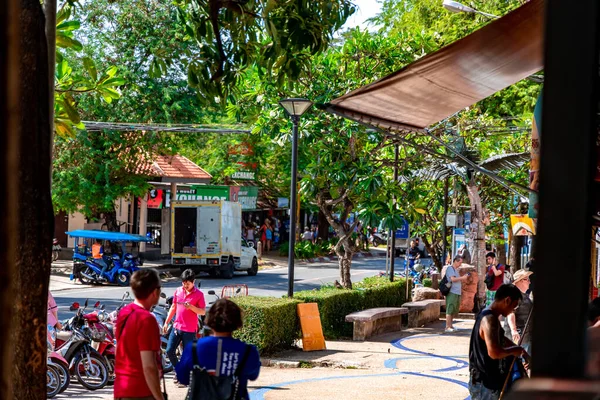 Krabi Town Tajlandia Listopada 2019 Plaża Nang Mieście Krabi Tajlandia — Zdjęcie stockowe