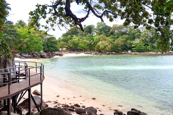 Trä Gångväg Ramp Stranden Andaman Sea Berömd Turistattraktion Tropiska Stranden — Stockfoto