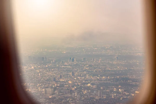 Kilátás Bangkok Skyline Egy Repülőgép Ablakából Napkeltekor — Stock Fotó