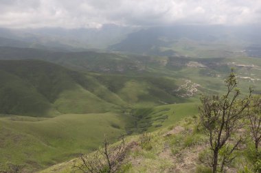 Güney Afrika manzarası bulutlu bir kış gününde