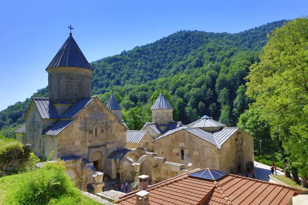 亚美尼亚Agartsin修道院在阳光灿烂的夏日 图库图片