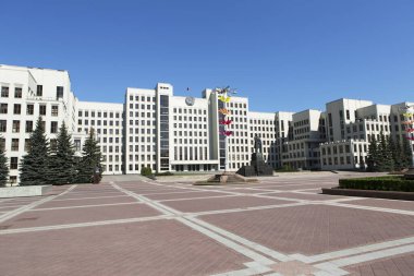 Güneşli bir yaz gününde Belarus Bobruisk Ortodoks Kilisesi