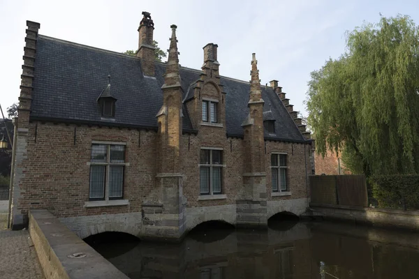 België Brugge Zicht Stad Een Bewolkte Zomerdag — Stockfoto