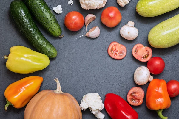 Fresh Organic Vegetables Dark Table Copy Space Top View — Stock Photo, Image