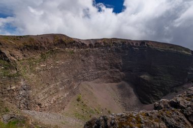 Vezüv volkanı krateri. Vesuvio Ulusal Parkı, Campania, İtalya. Seçici odak 