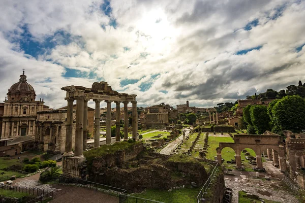 Roma Talya Nın Tarihi Yeri Güneş Işığındaki Palatine Tepesi Nin — Stok fotoğraf