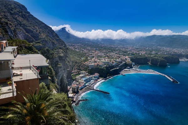 Panoramiczny Widok Morze Sorrento Włochy — Zdjęcie stockowe