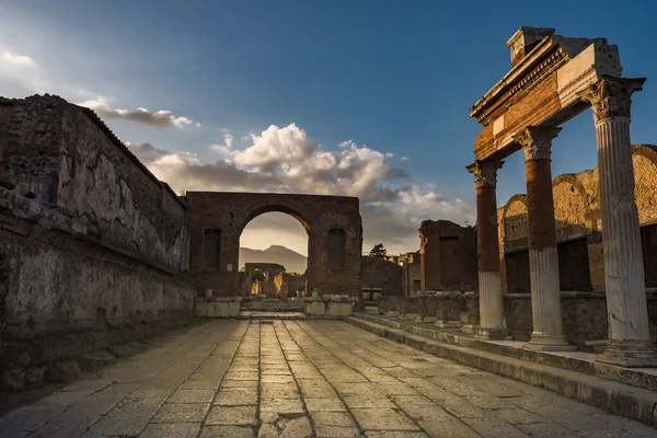 Pompeia Pôr Sol Antiga Cidade Romana Contra Vulcão Vesúvio Itália — Fotografia de Stock
