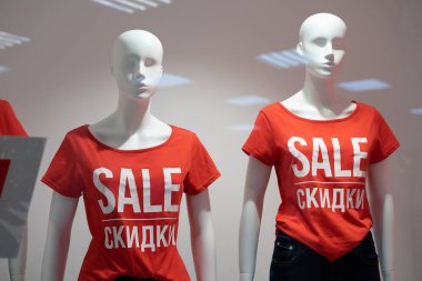 Büyük mağazalarda hangi satıştan alınma sözlerle sergiler