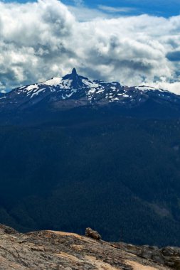 Her şeyden önce yüksek zirve, Bc, Kanada