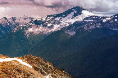Whistler dağlarındaki sakin dağ manzarası, Bc, Kanada