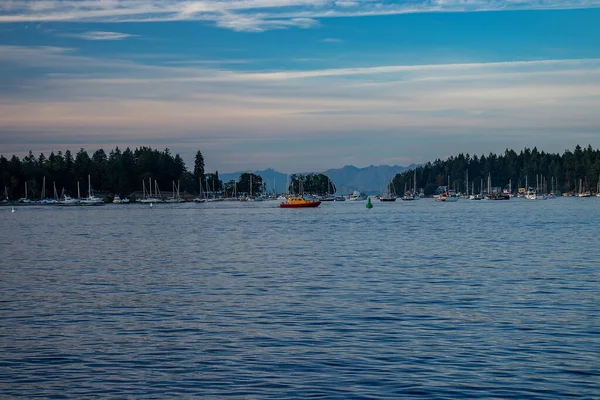 Perahu di kejauhan, Nanaimo, BC, Kanada — Stok Foto