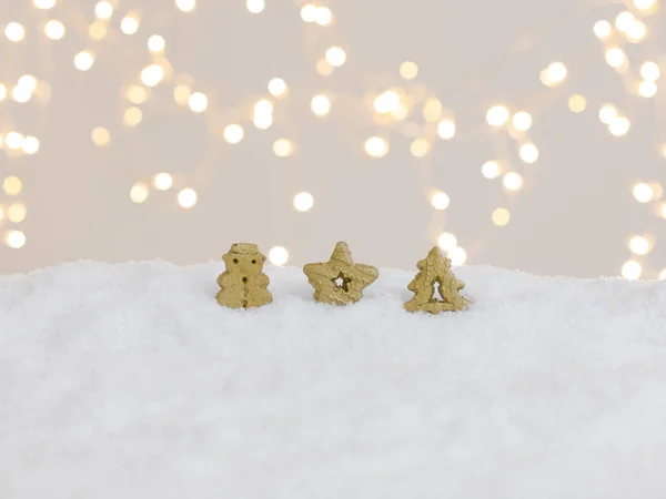 Arany Karácsonyi Cookie Fehér Fényes Fények Háttérben — Stock Fotó