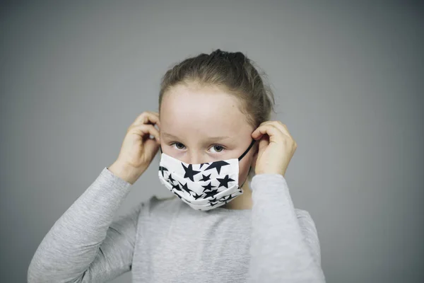 Fille Essayant Rester Bonne Santé Portant Masque Pour Protéger Contre — Photo