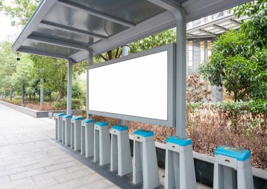 otobüs durağı billboard 