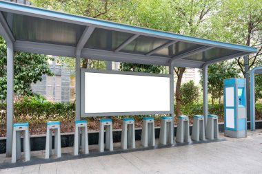 otobüs durağı billboard 