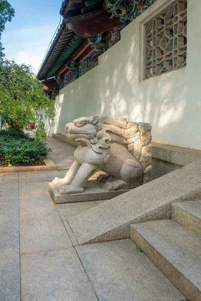 Escultura León Piedra Símbolo Protección Poder Asia Oriental Especialmente China — Foto de Stock