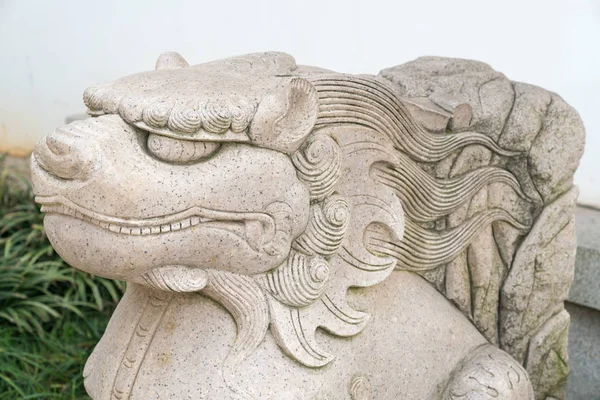 Escultura de leão de pedra — Fotografia de Stock