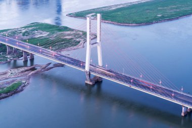 adlandırılmış Bayilik köprü gece shanghai Çin