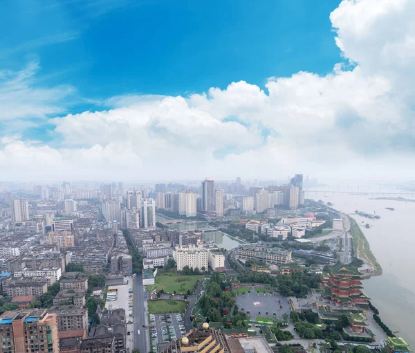 Vista panoramica di Nanchang, la capitale dello Jianxi — Foto Stock