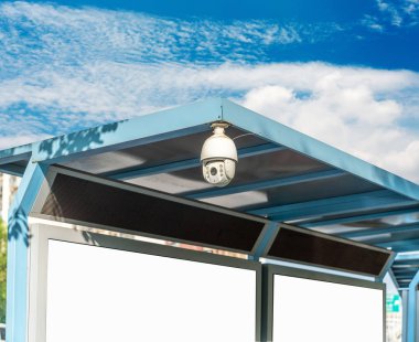 Dışarıdaki güvenlik kameralarını kapatın.