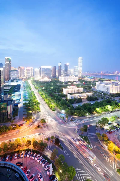 上海陸家嘴金融 貿易ゾーン近代的な都市の夜背景 — ストック写真