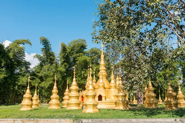 En gyllene pagod, stora palatset, bangkok, thailand — Stockfoto