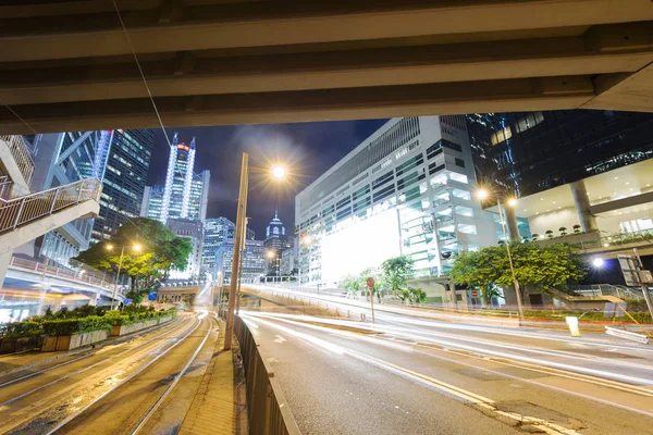 Hong Kong vista nocturna con luz del coche — Foto de Stock