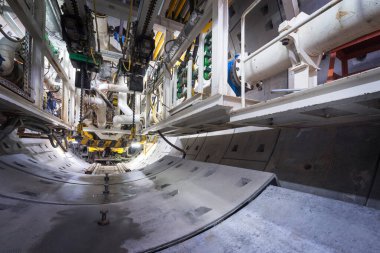 Metro'ya yapım aşamasında 