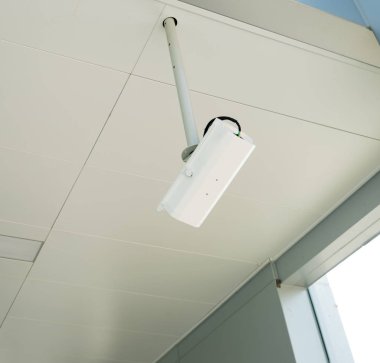 Dışarıdaki güvenlik kameralarını kapatın.