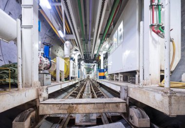 Metro'ya yapım aşamasında 