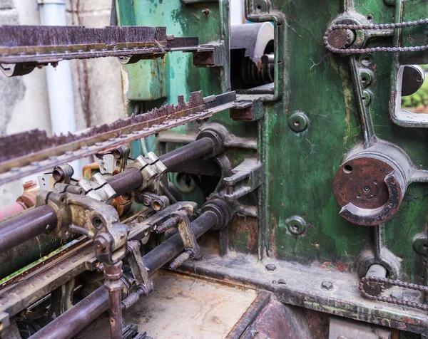中国の古代の錆びた機械の閉鎖 — ストック写真