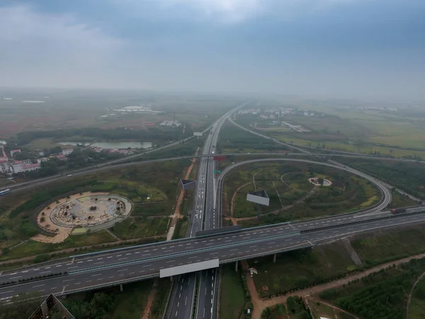 Şehrin kuş bakışı hava fotoğrafçılığı