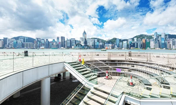 Гонконгская Гавань Фоне Города — стоковое фото