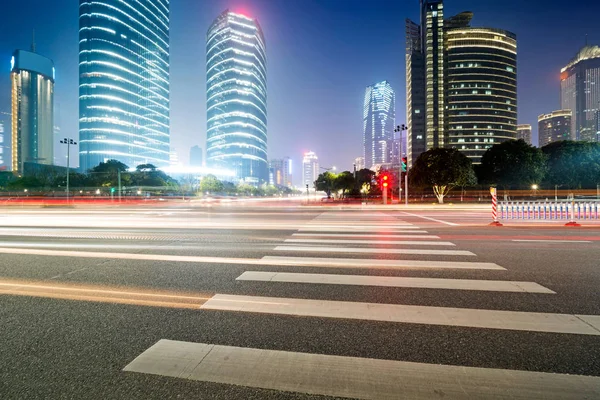 The light trails — Stock Photo, Image