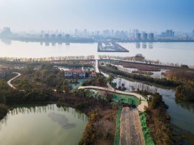 Modern evler köyünün hava görüntüsü.