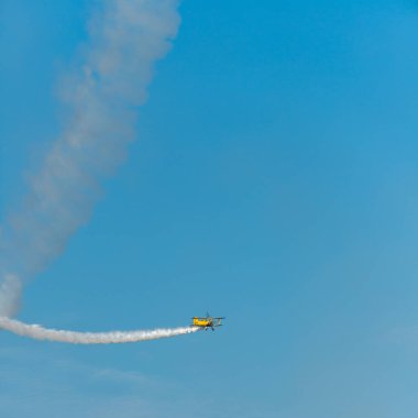 Airshow uçaklarda. Akrobasi ekibi air Show'da uçuş gerçekleştirir