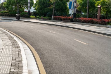 Çin 'deki boş şehir yolu ve binalar