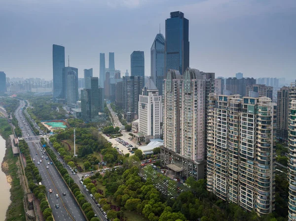 Jianxi 'nin başkenti Nanchang' ın panoramik manzarası