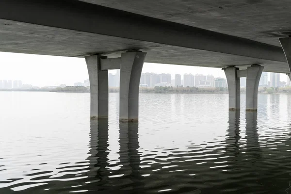 Bodembeeld Van Grote Brug Zee — Stockfoto