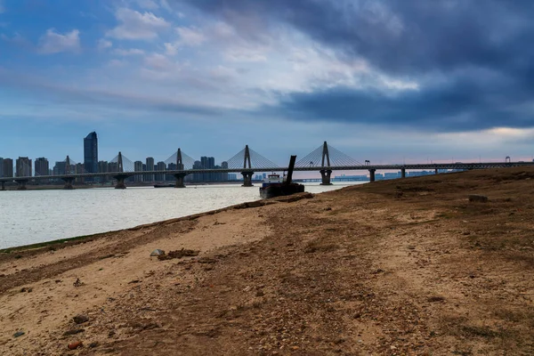 Schrägseilbrücke Bei Sonnenuntergang — Stockfoto