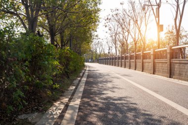Çin 'deki Şehir Parkı yolu.