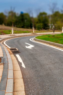 Çin 'deki boş şehir yolu ve binalar