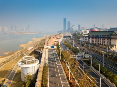 Modern evler köyünün hava görüntüsü.