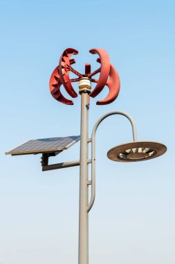 Açık yolda yeni bir enerji lambası