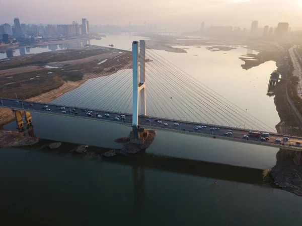 Schrägseilbrücke Bei Sonnenuntergang — Stockfoto