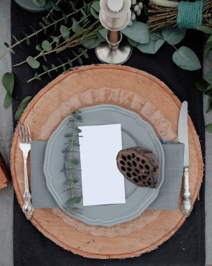 Tablo mockup menü kartı ile hizmet