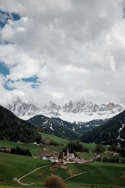 Kuzey İtalya'nın Dolomit Alpler'de görünümünü — Stok fotoğraf