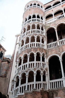 Venedik gezisi. Venedik'e Seyahat